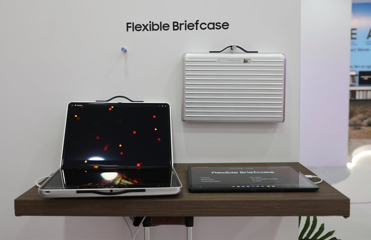 Voici l'étonnant concept Samsung Flexible Briefcase // © Samsung