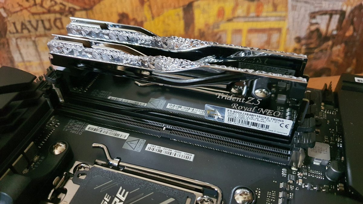 ASUS ROG Crosshair X870E Hero_36