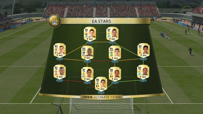 FIFA 16 améliore Ultimate Team avec la Draft FUT et un marché plus fluide, tout en enrichissant le mode Carrière et les compétitions en ligne pour une expérience complète - © FIFA