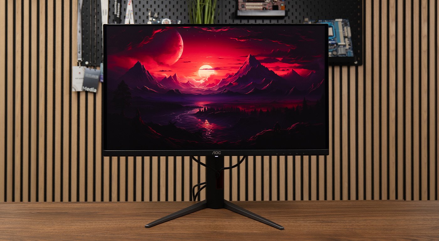L'AOC Q27G4ZD promet une image OLED saisissante pour moins de 500 €. ©Charles Gouin-Peyrot pour Clubic
