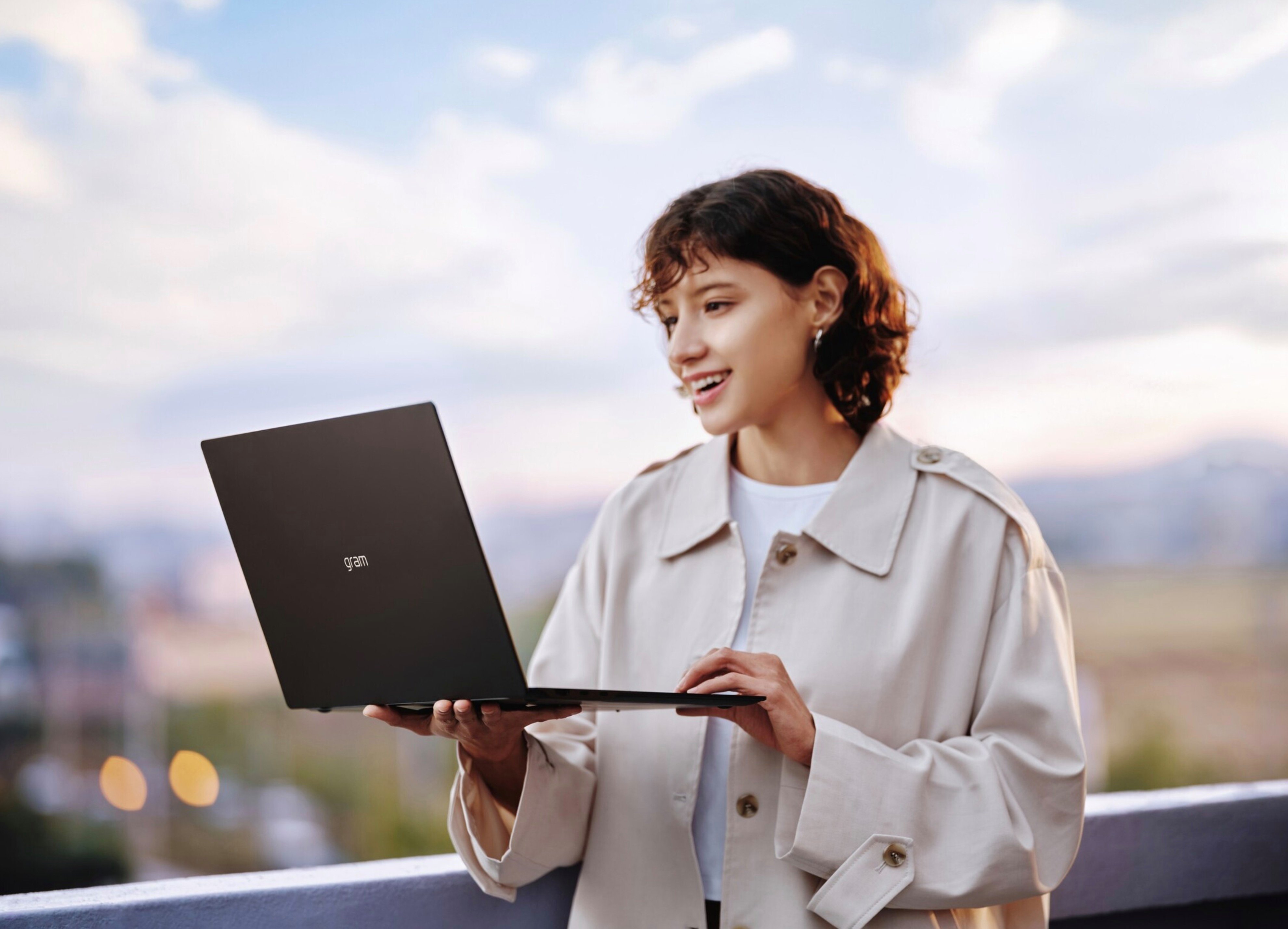 LG dégaine deux nouveaux modèles Gram de 16 et 17 pouces. © LG