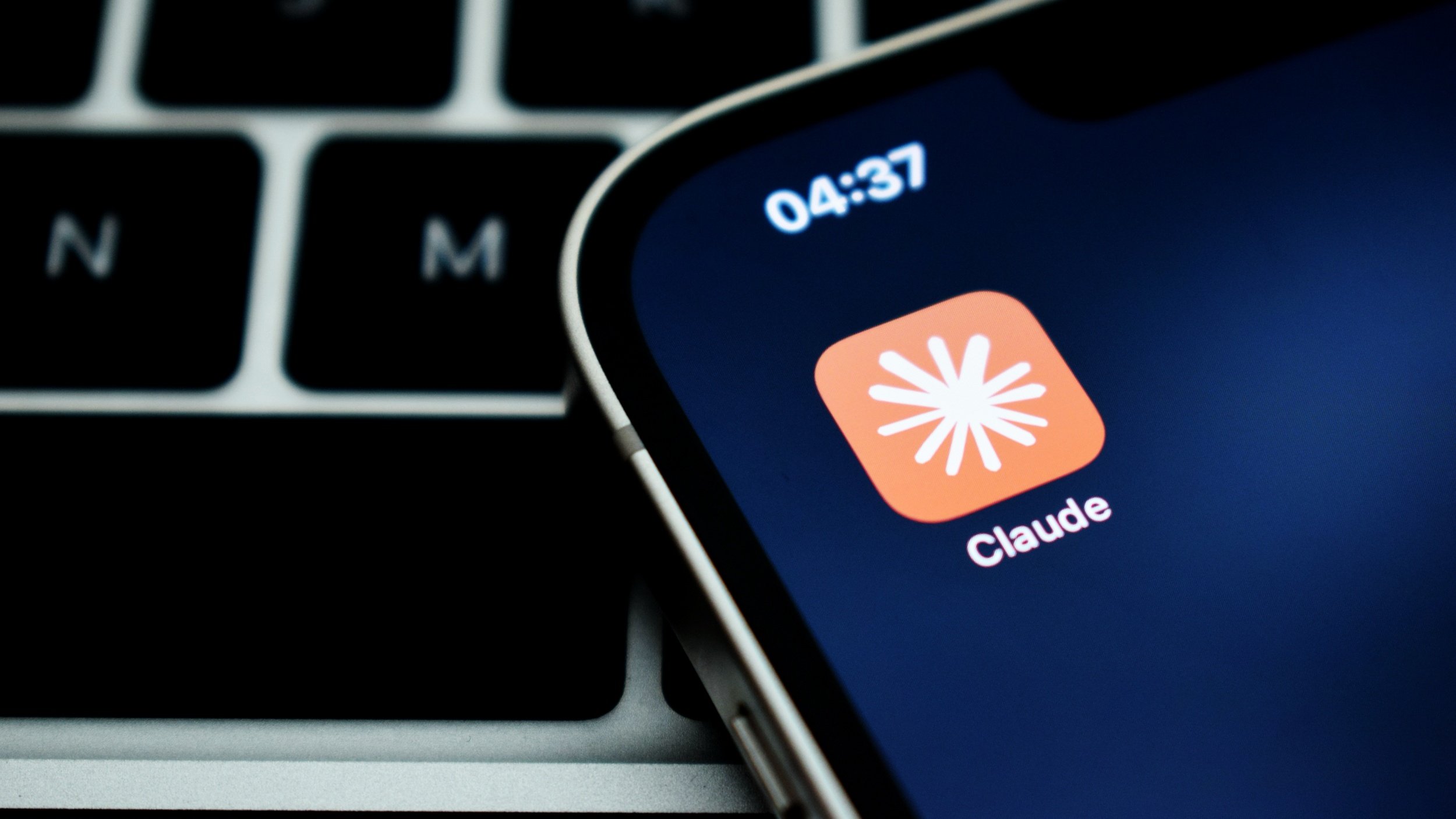 Claude a réussi à pirater Chrome, Safari et Android en combinant plusieurs failles, pour le meilleur et pour le pire. © miss.cabul / Shutterstock