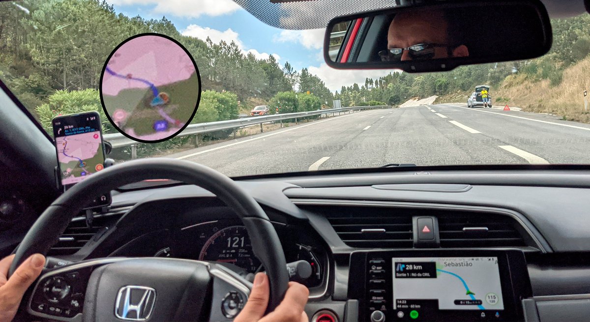 Waze affiché sur le système infotainment d'une Honda © David Nogueira pour Clubic