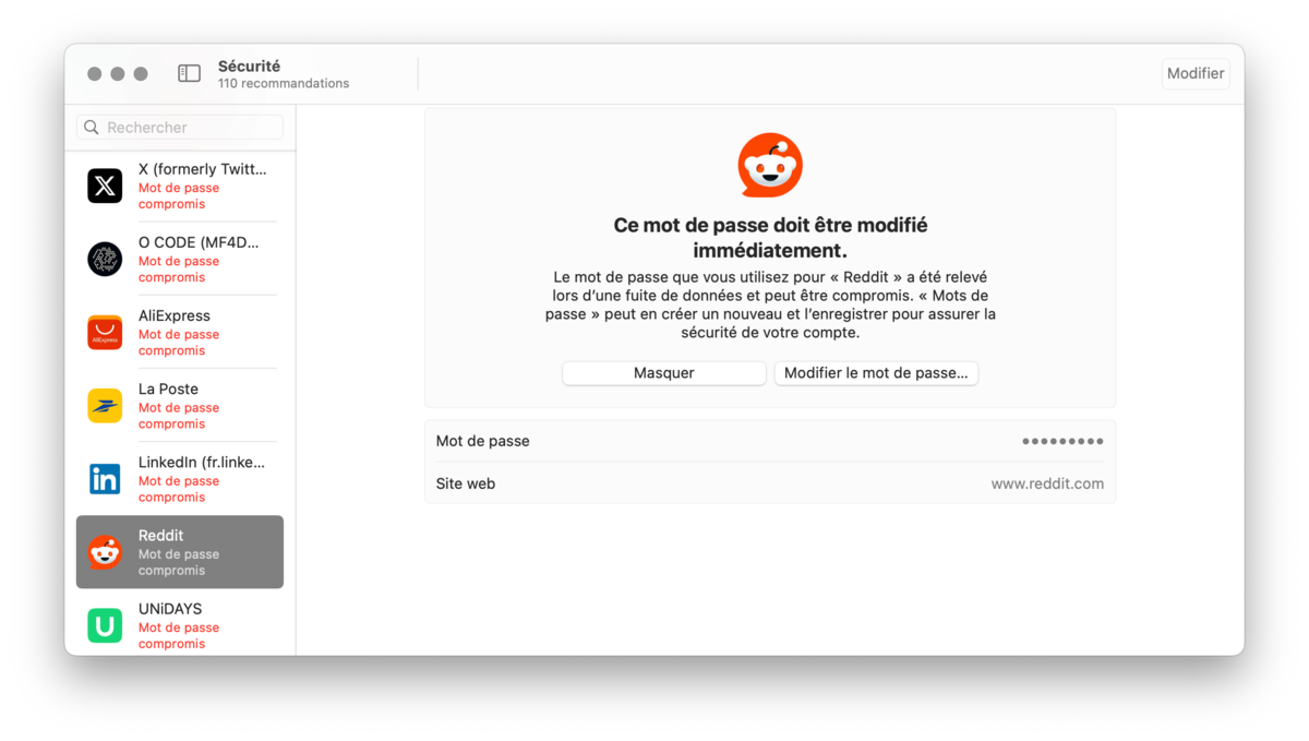 Vos mots de passe enregistrés dans le trousseau iCloud sont monitorés en temps réel par Apple pour en détecter les fuites sur le dark web. © Clubic
