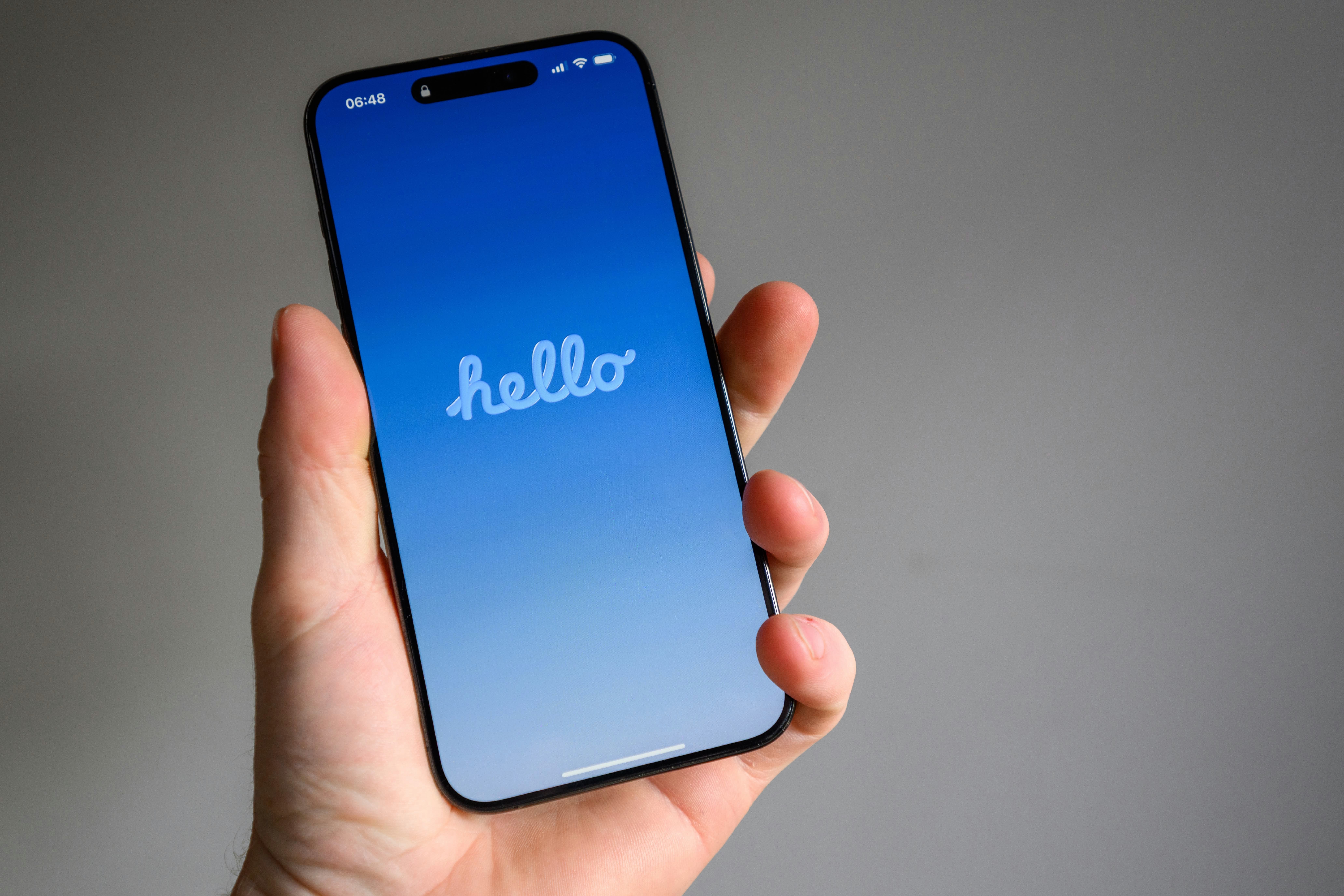 Apple n'en a pas fini avec iOS 26 et Liquid Glass ©Shutterstock