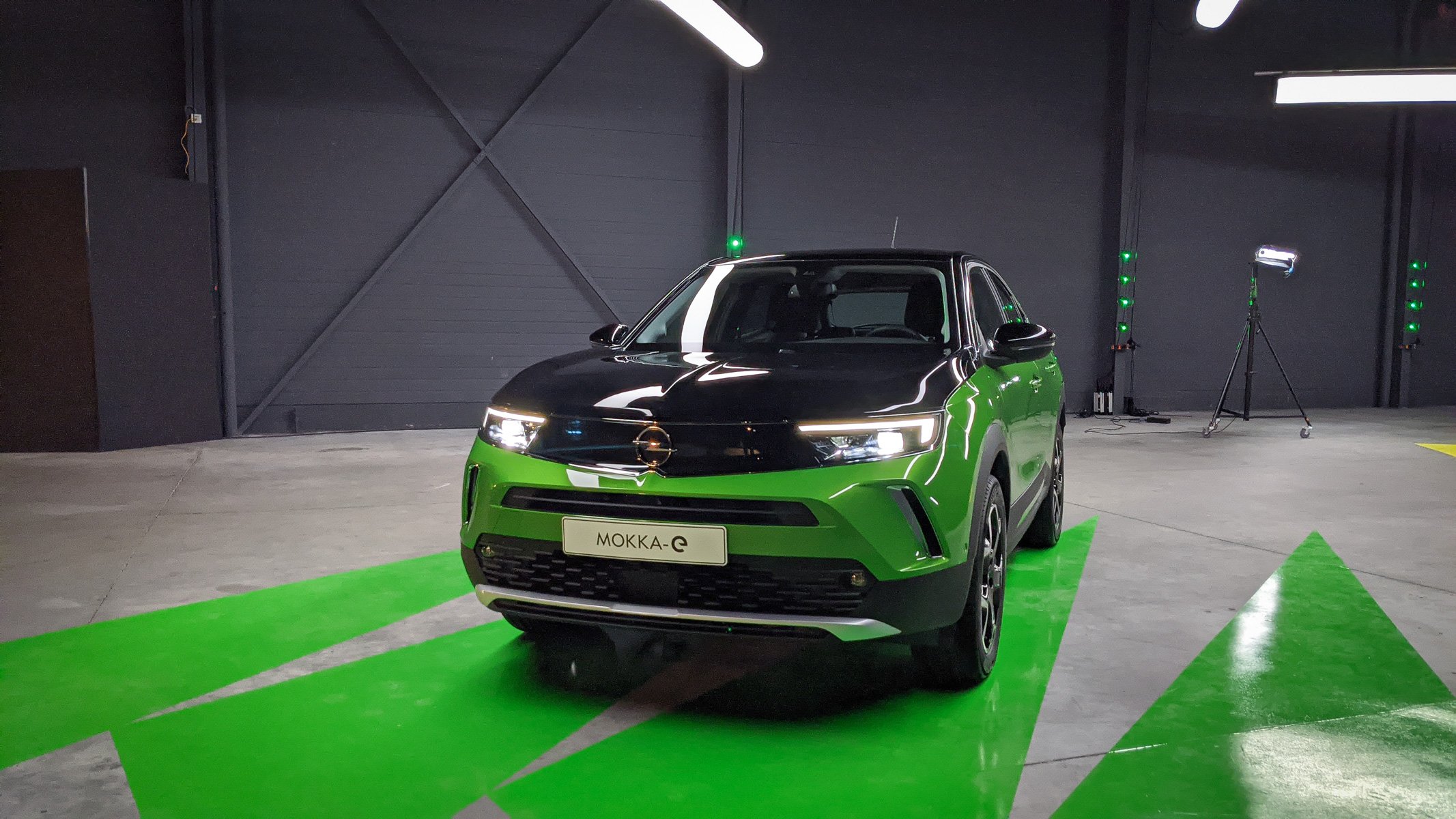 Opel Mokka-e : découverte en studio - D. Nogueira pour Clubic