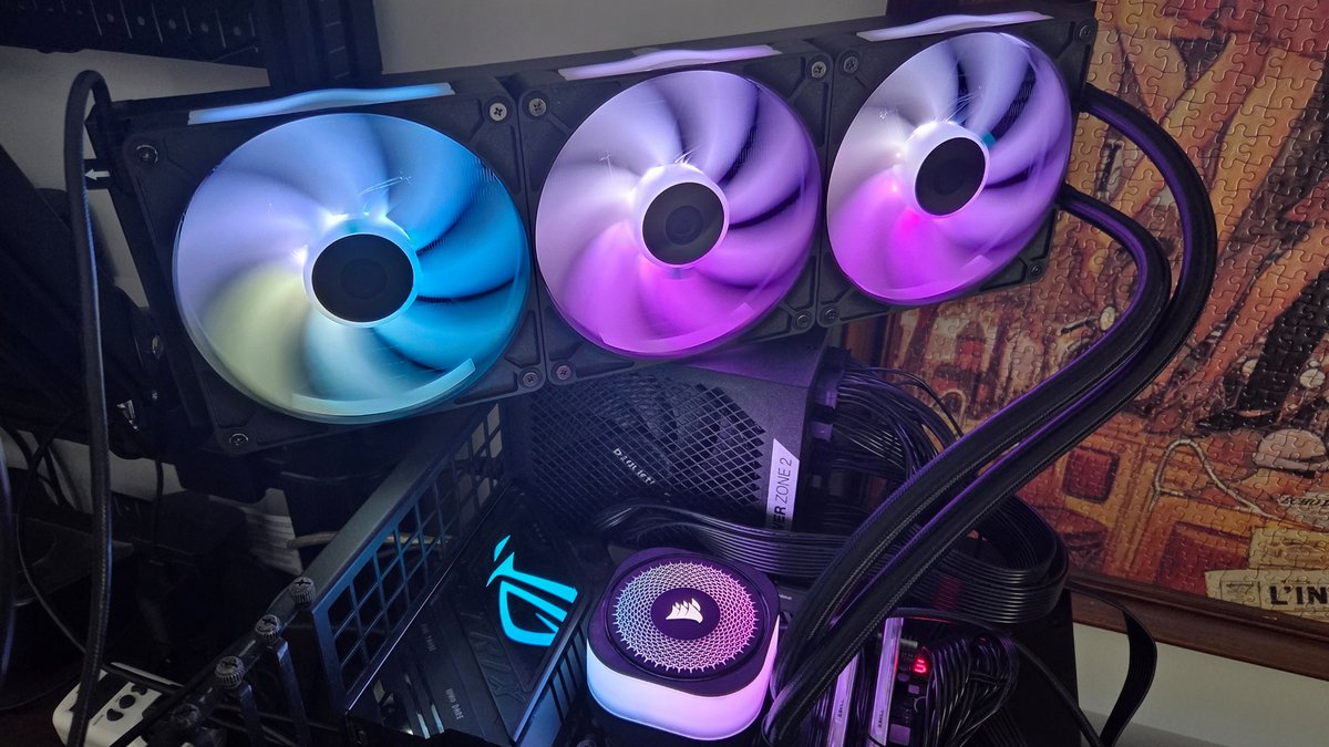Corsair iCUE Link Titan 420 RX RGB