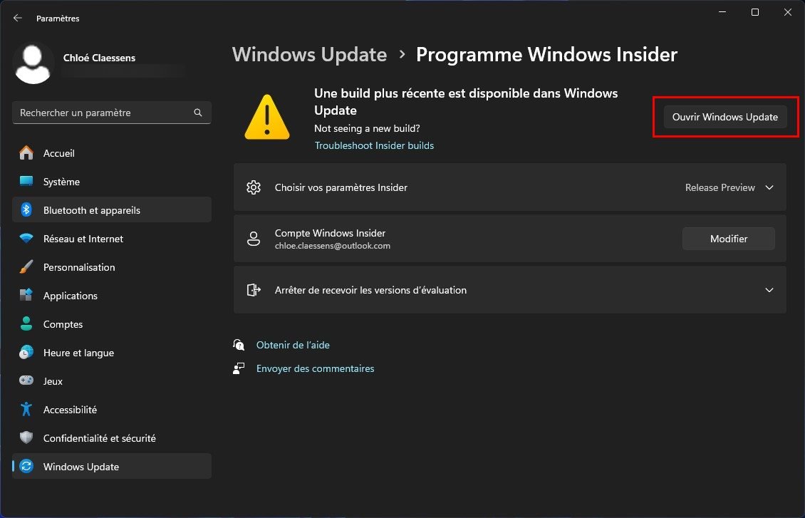 Si la mise à jour 24H2 n'apparaît pas dans Windows Update, retournez dans le menu "Programme Windows Insider" pour la trouver © Clubic