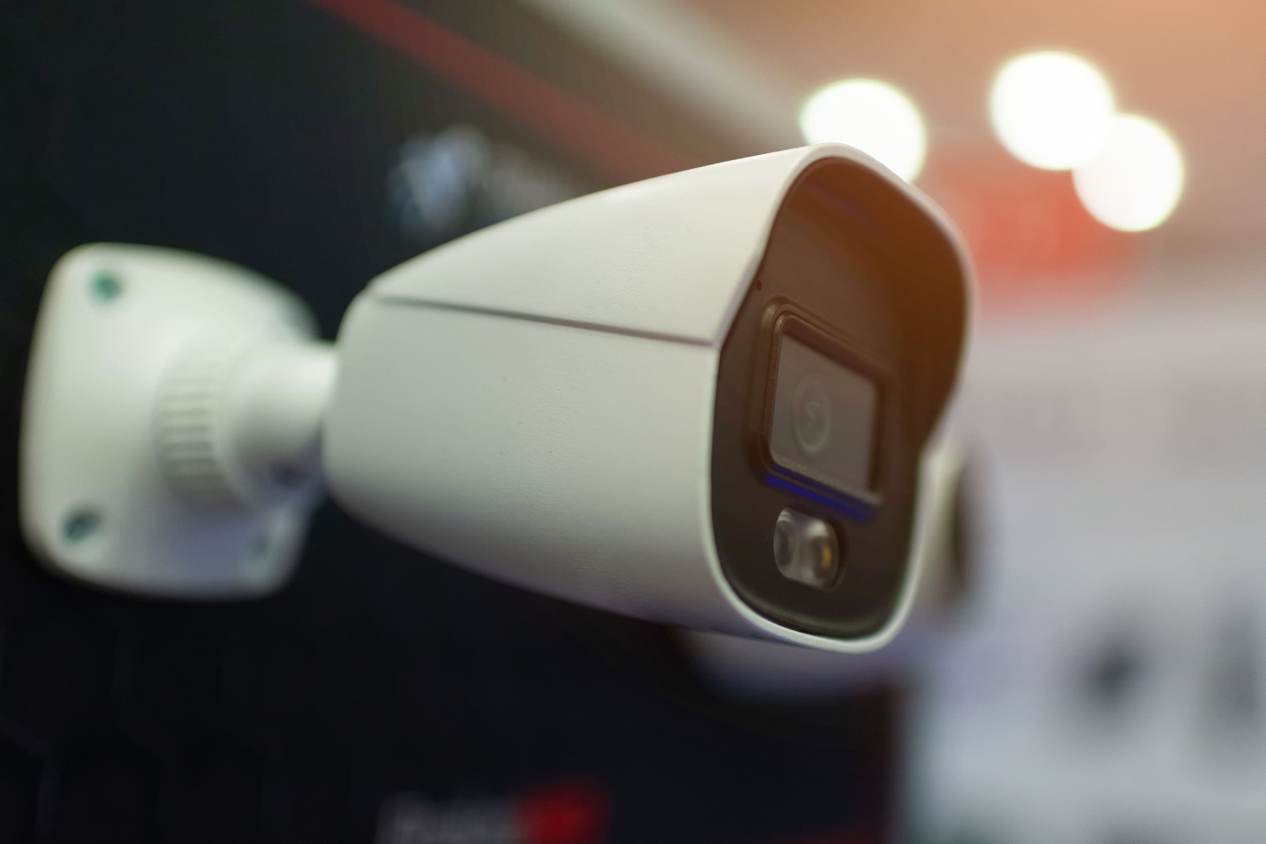 L'Assemblée nationale autorise les caméras à intelligence artificielle dans les supermarchés pour lutter contre le vol à l'étalage. © as-artmedia / Shutterstock