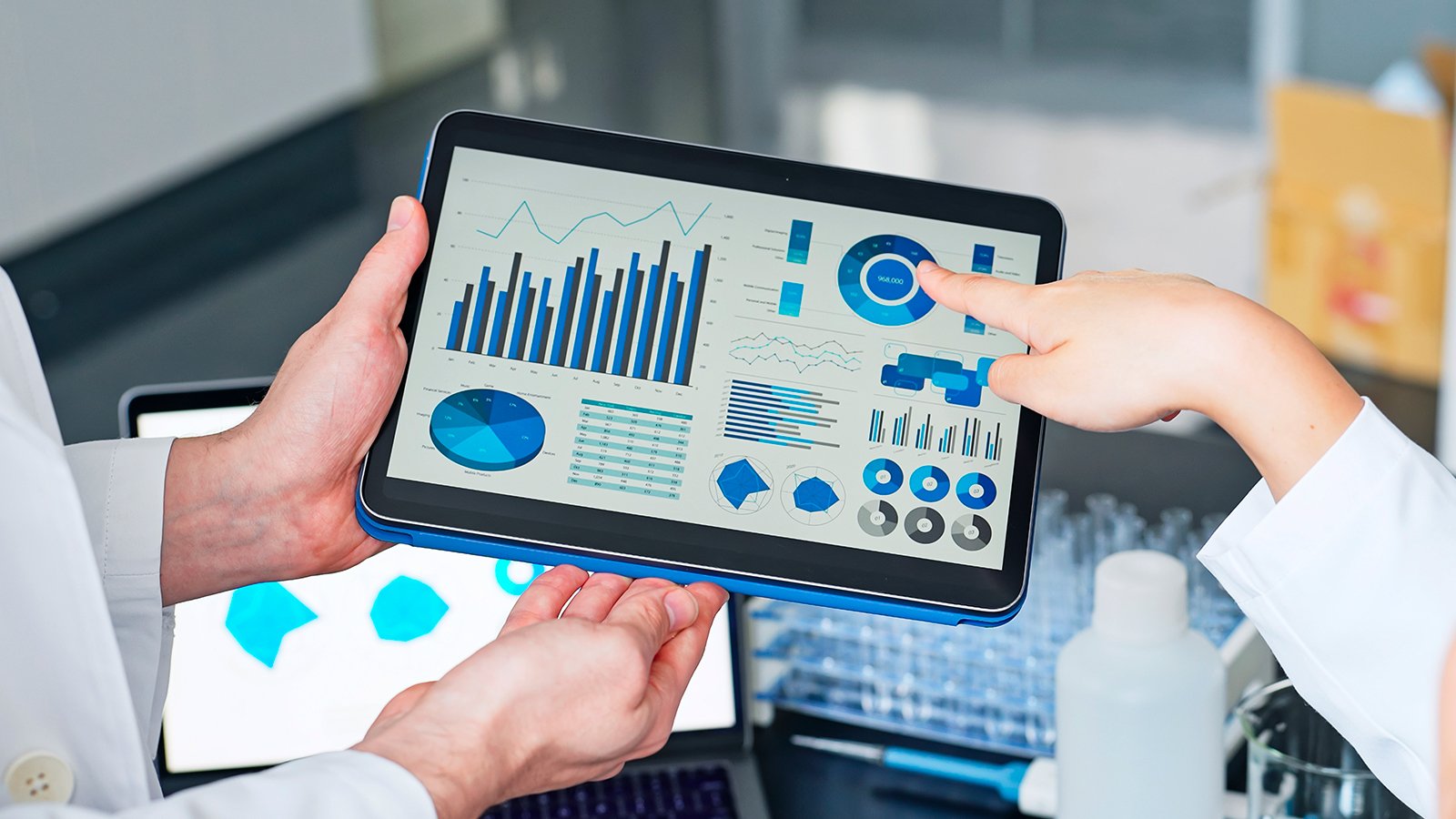 Un data analyste est nécessaire pour vous aider à comprendre vos différentes données ©Shutterstock
