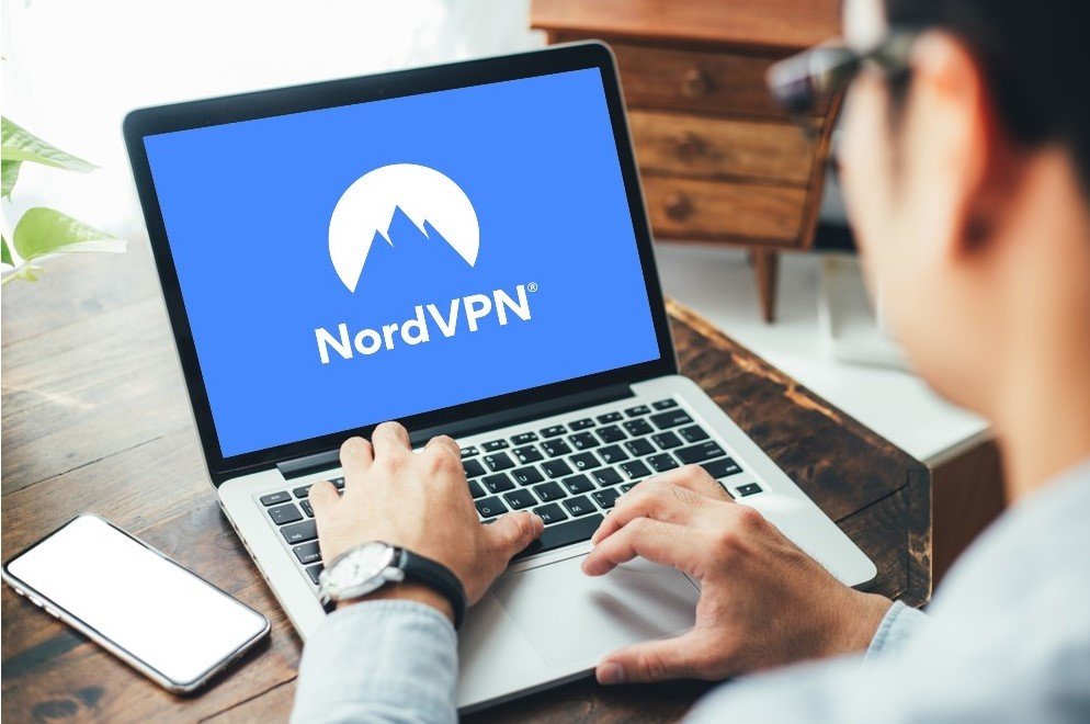 man using nordvpn