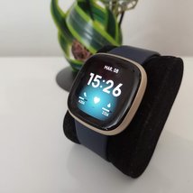 Fitbit Versa 3