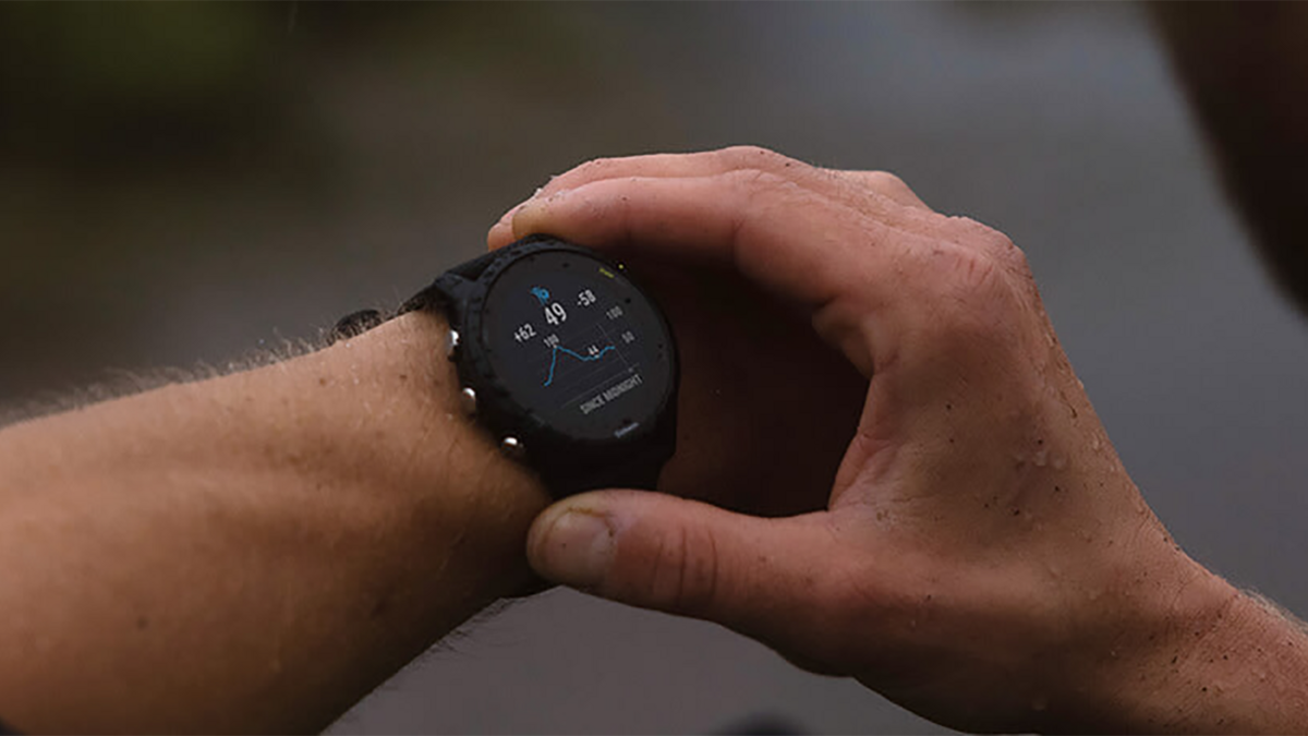 La montre connectée Garmin Forerunner 255