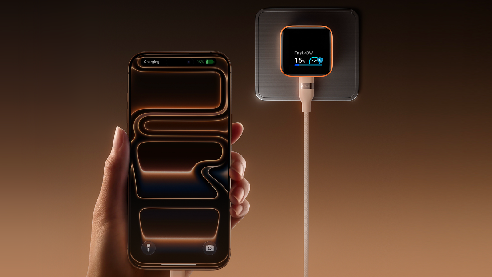 Son design discret et minimaliste s’intègre parfaitement à la maison, disponible en quatre coloris pour s’harmoniser avec l’iPhone. ©Anker