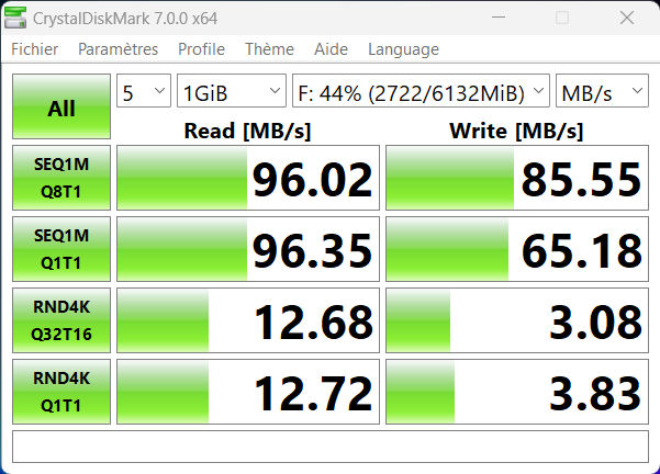 Win 4 vs Steam Deck - microSD Lexar