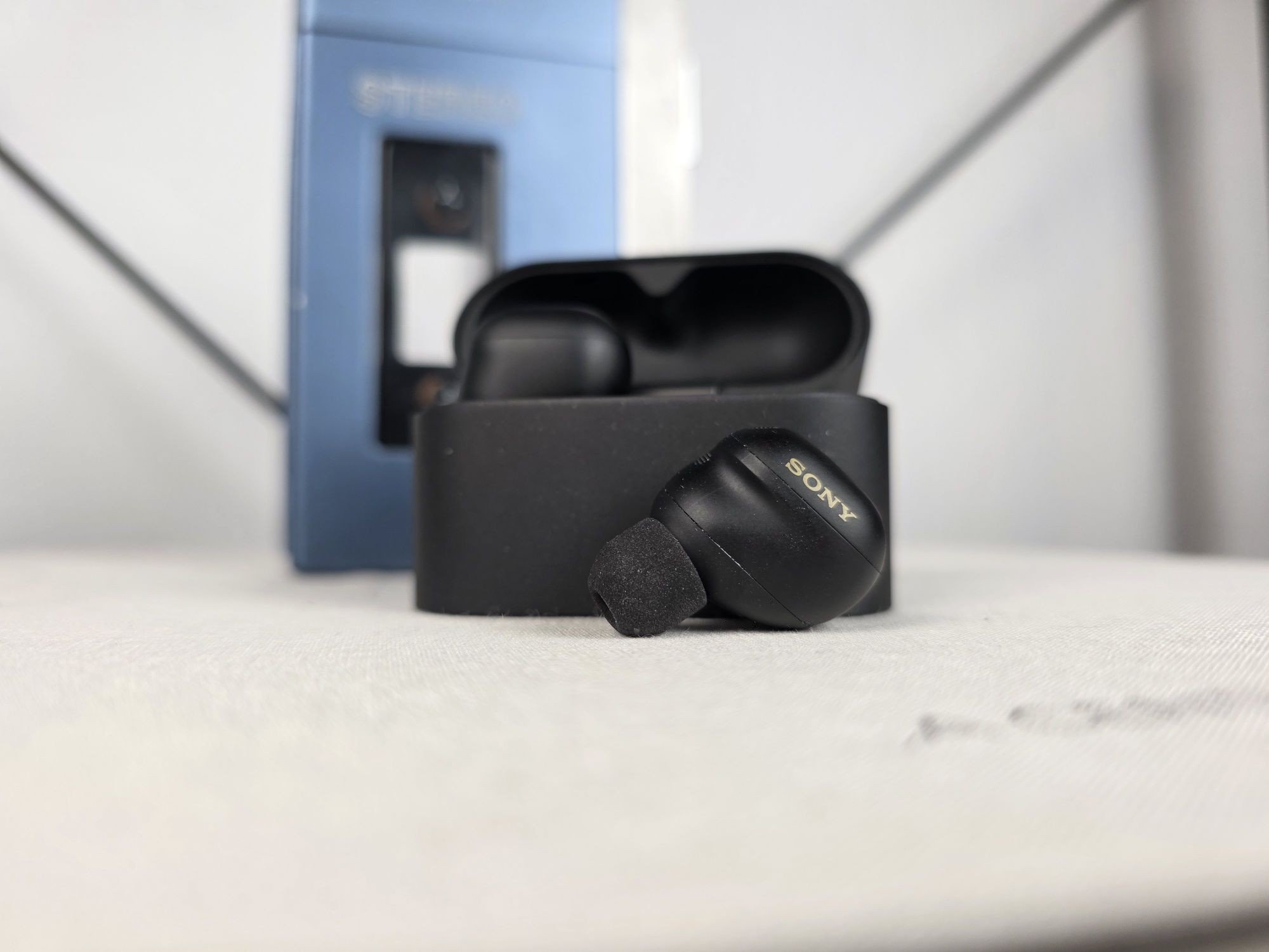 Les écouteurs Sony WF-1000XM6 rejoignent notre comparatif. © Guillaume Fourcadier
