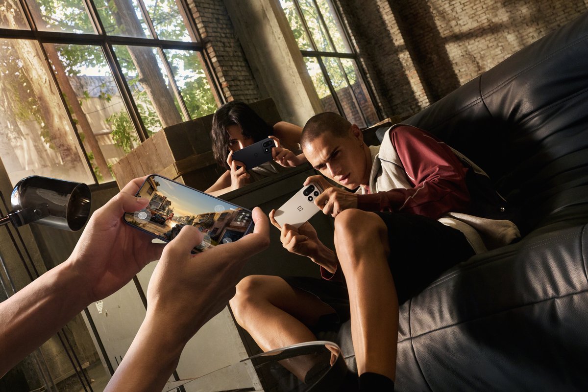 Le OnePlus 15 vise notamment les joueurs et joueuses. © OnePlus 