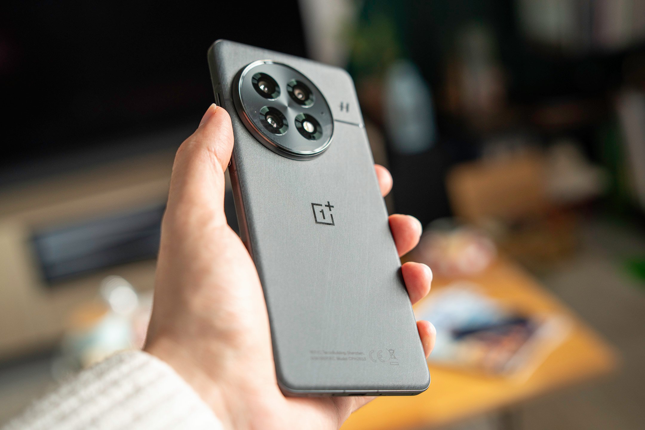 Vous trouvez le OnePlus 13 trop grand ? Ce prochain modèle Mini devrait vous intéresser © Pierre Crochart pour Clubic.com