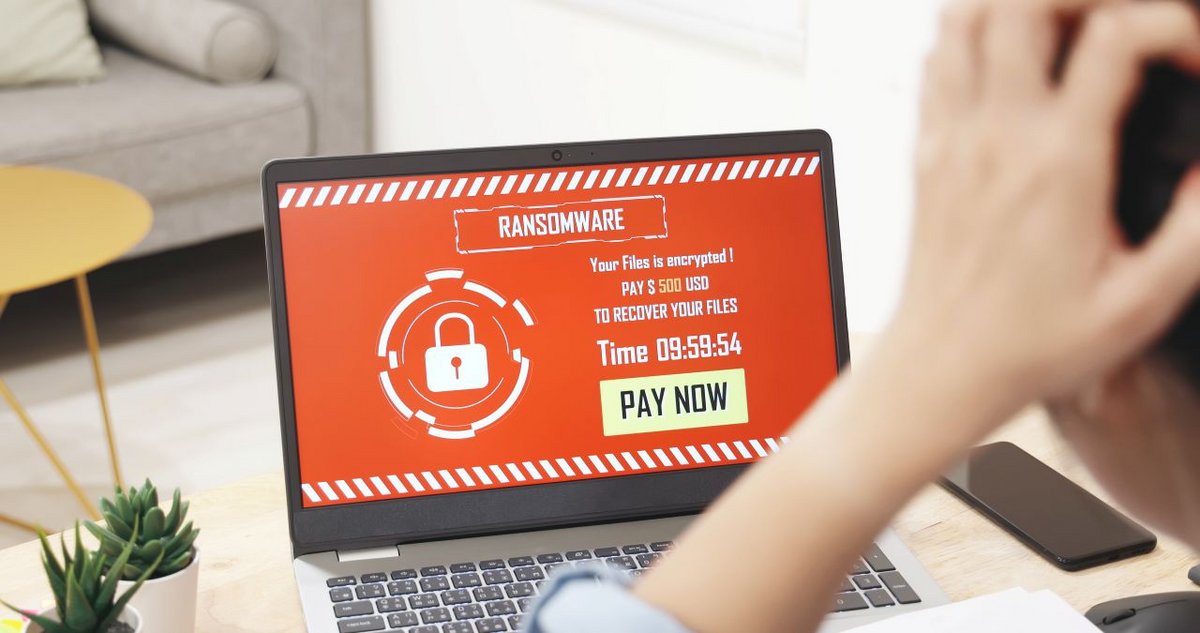 Après vous êtes aperçu du blocage de vos fichiers, un message apparaît sur votre écran : "PAYEZ MAINTENANT". Vous êtes victime d'un ransomware - ©aslysun / Shutterstock