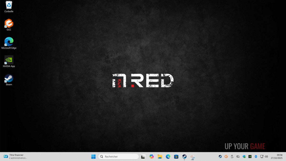 Au premier démarrage, il faut encore finaliser l'installation avant d'arriver sur ce bureau Windows 11. ©Le Studio Clubic