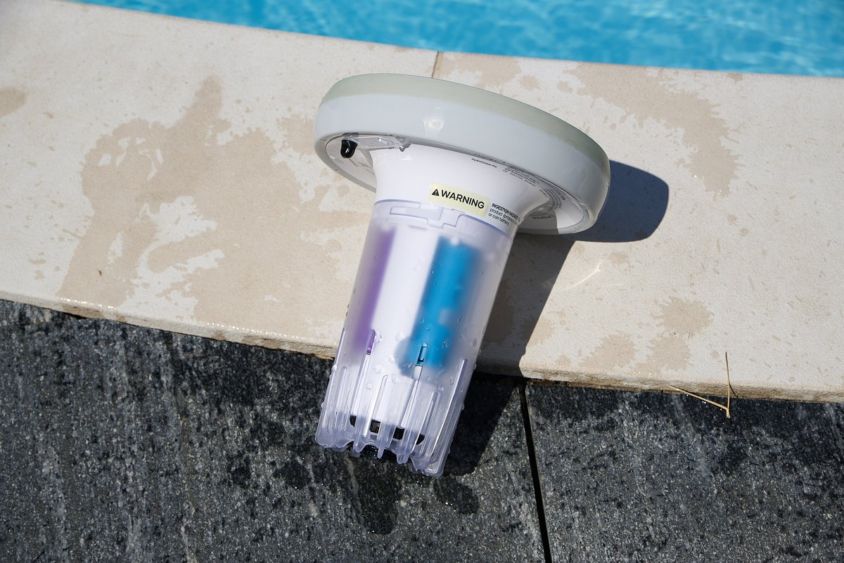 L'Hydrocomm Pro renferme par défaut deux modules (en couleur) pour mesurer la qualité de l'eau © Marc Beekenkamp pour Clubic