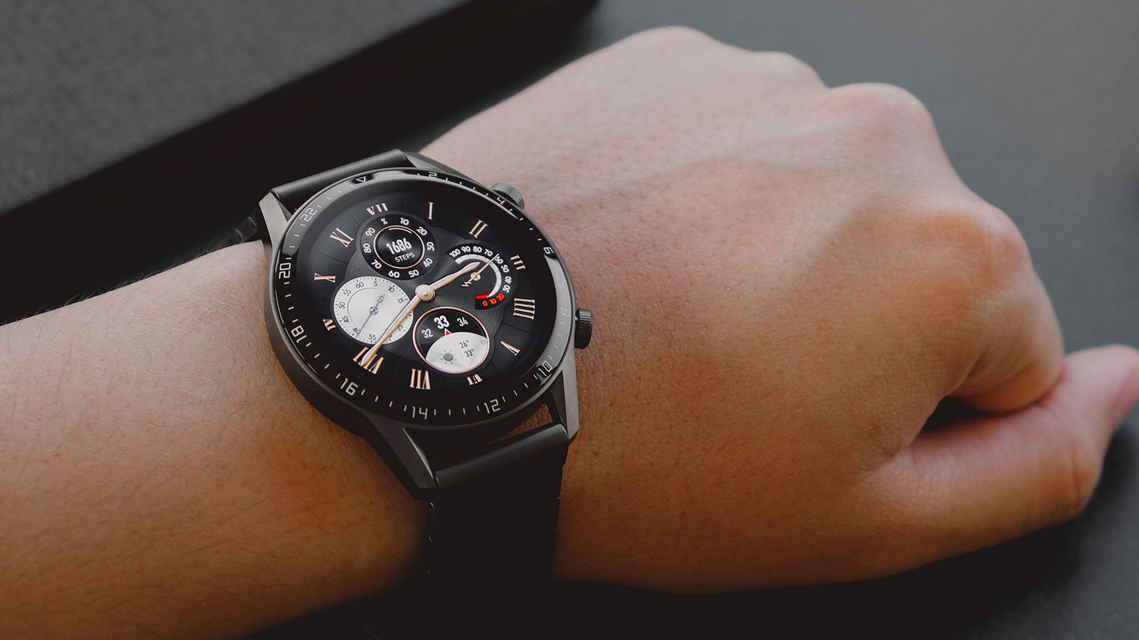 Un look traditionnel pour une montre high-tech