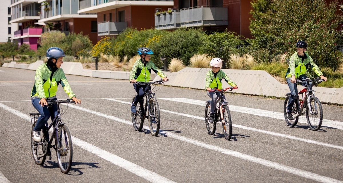 Gilet "Detectable Light" est pensé pour augmenter sa détectabilité © Urban Circus