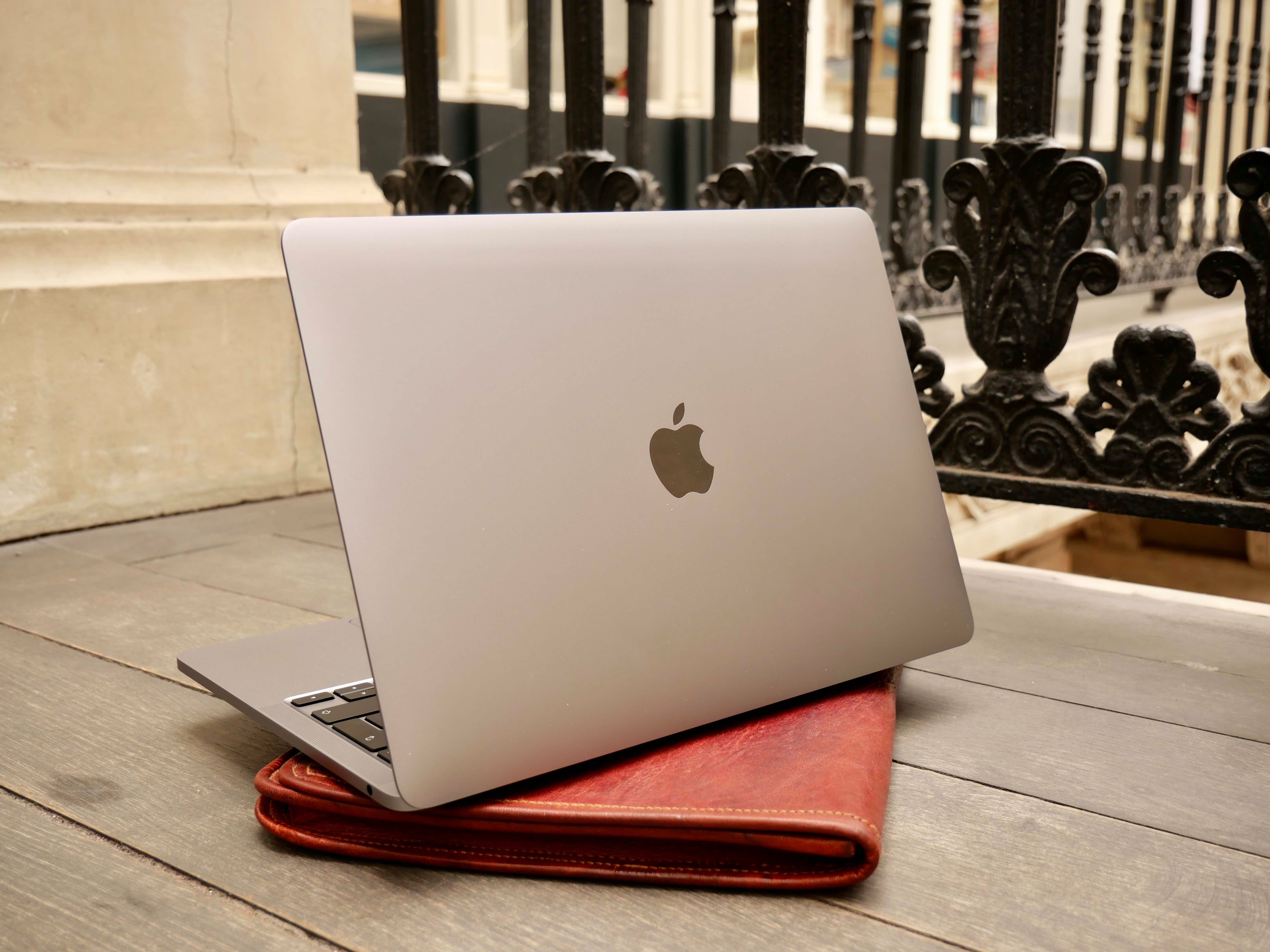 Le MacBook Pro M2, pour illustration © Nathan Le Gohlisse pour Clubic