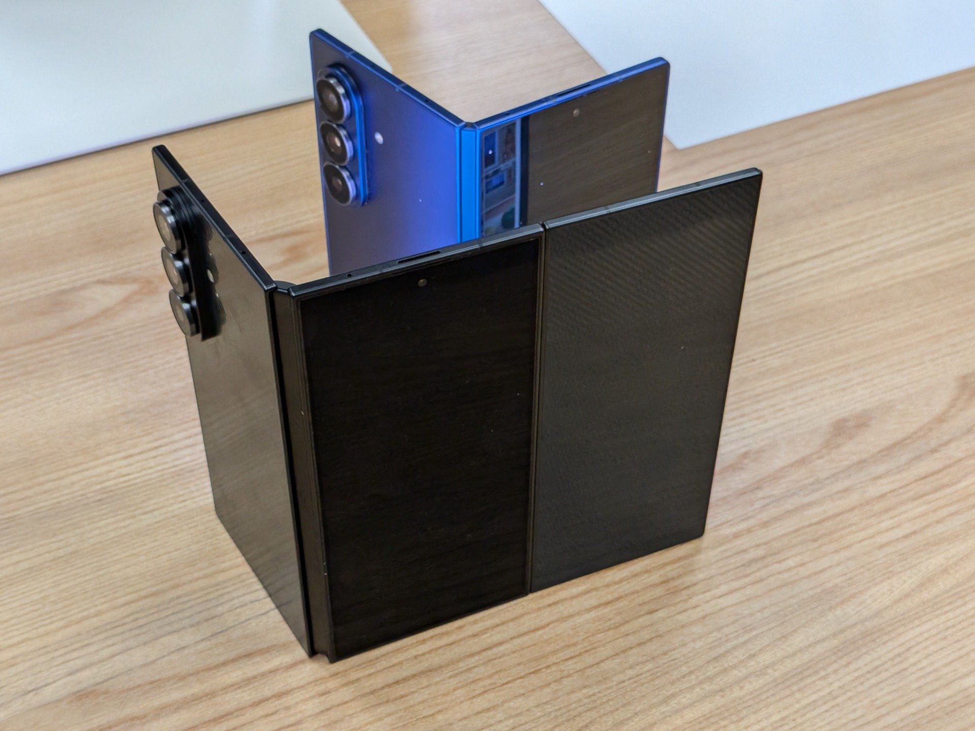 Samsung Galaxy Z Trifold © Nicolas Guyot