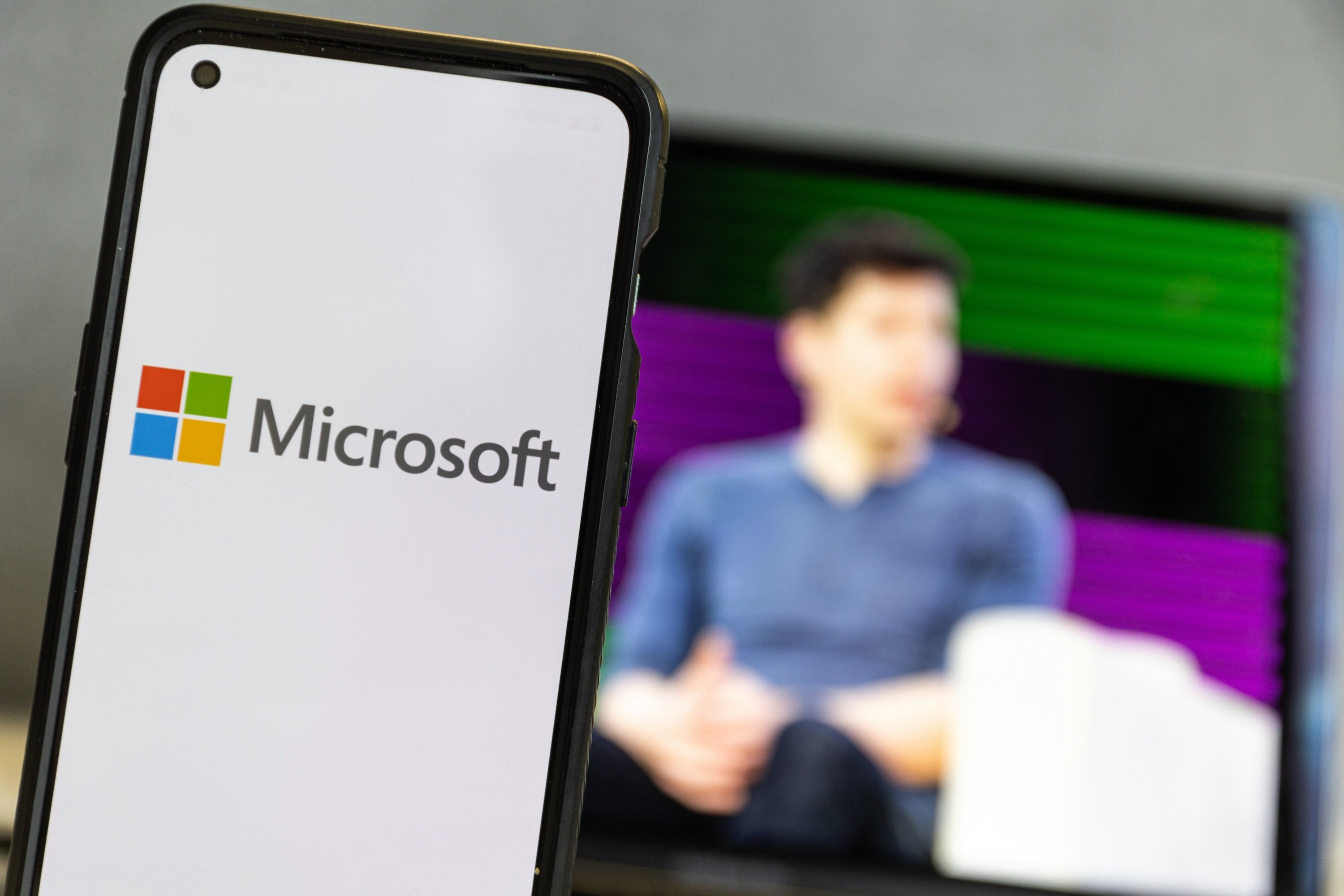 Il n'y a pas que Sam Altman qui pourrait être embauché par Microsoft © Rokas Tenys / Unsplash