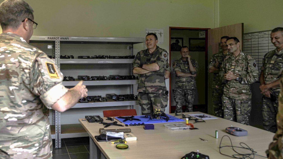 L'armée de Terre mise sur les drones FPV pour moderniser la formation de ses sous-officiers. © ENSOA / armée de Terre / Défense