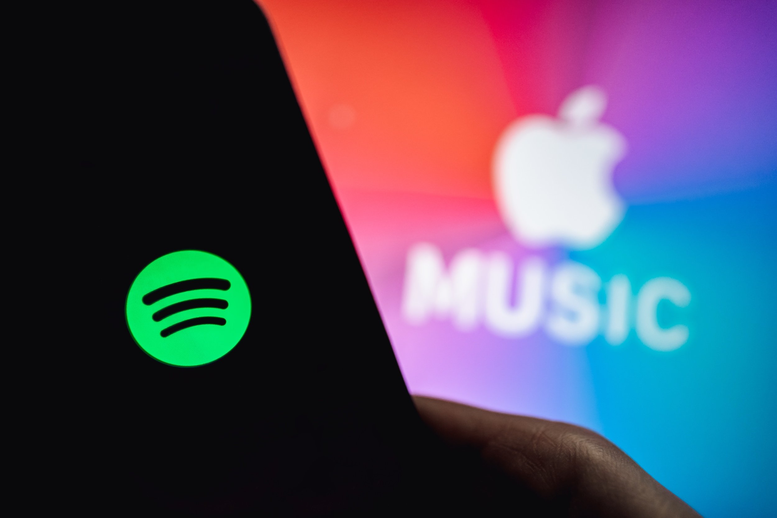 Apple vs Spotify