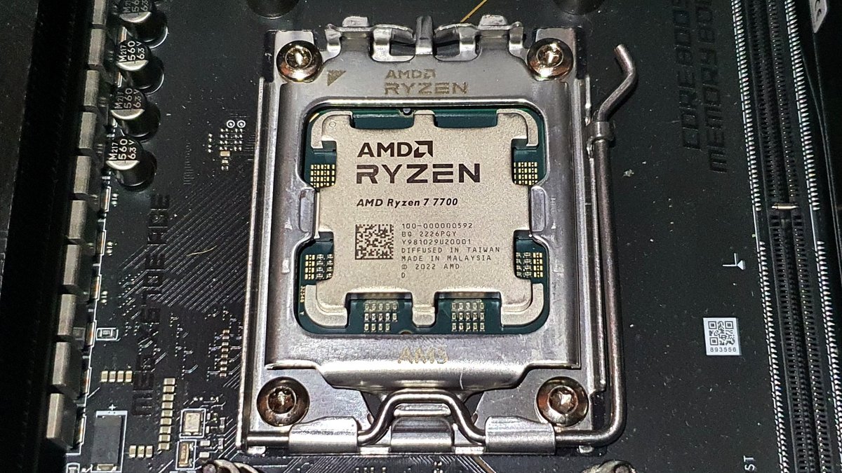 Le Ryzen 7 7700 est intéressant, mais il se mesure au Core i5-13600K © Nerces