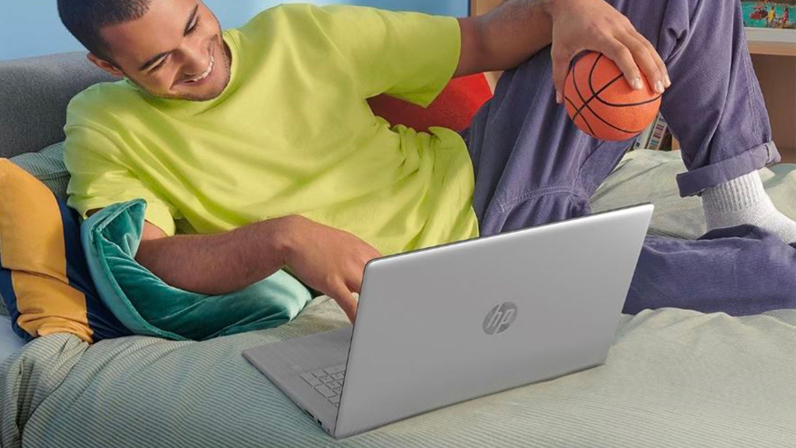 Le HP 17 -cp0123nf à son meilleur prix chez Rue du Commerce.