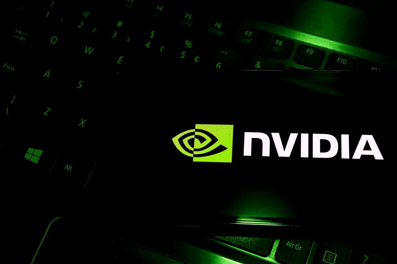 NVIDIA a publié 215,9 milliards de dollars de revenus pour l'exercice fiscal 2026, en hausse de 65 % sur un an - ©Blossom Stock Studio / Shutterstock