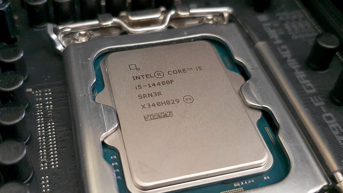 Pas d'Intel Confidential pour ce modèle de Core i5 envoyé par Intel © Nerces pour Clubic