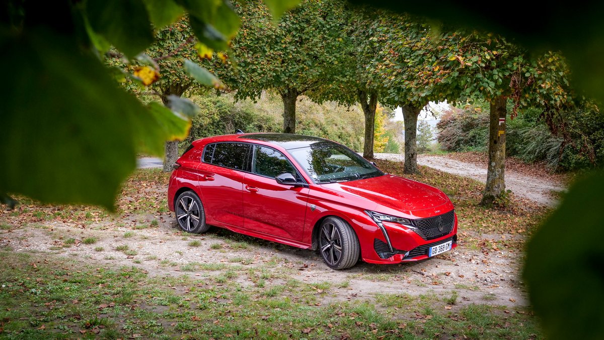 Peugeot 308 PHEV 180 - D. Nogueira pour Clubic