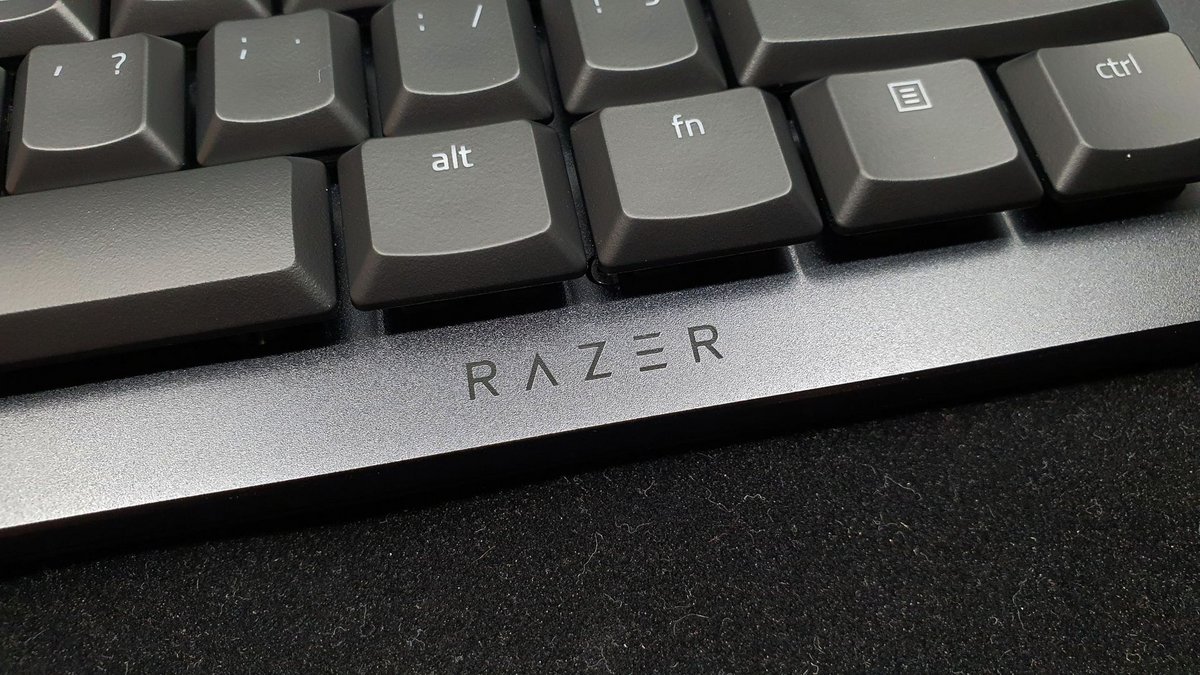 Razer DeathStalker V2 Pro