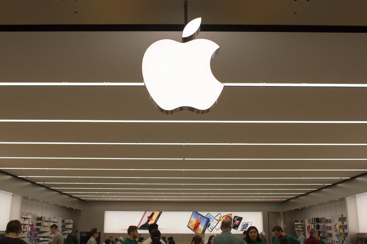 Le lancement de l'Apple Vision Pro fera-t-il trembler les Apple Store ? © Tada Images / Shutterstock