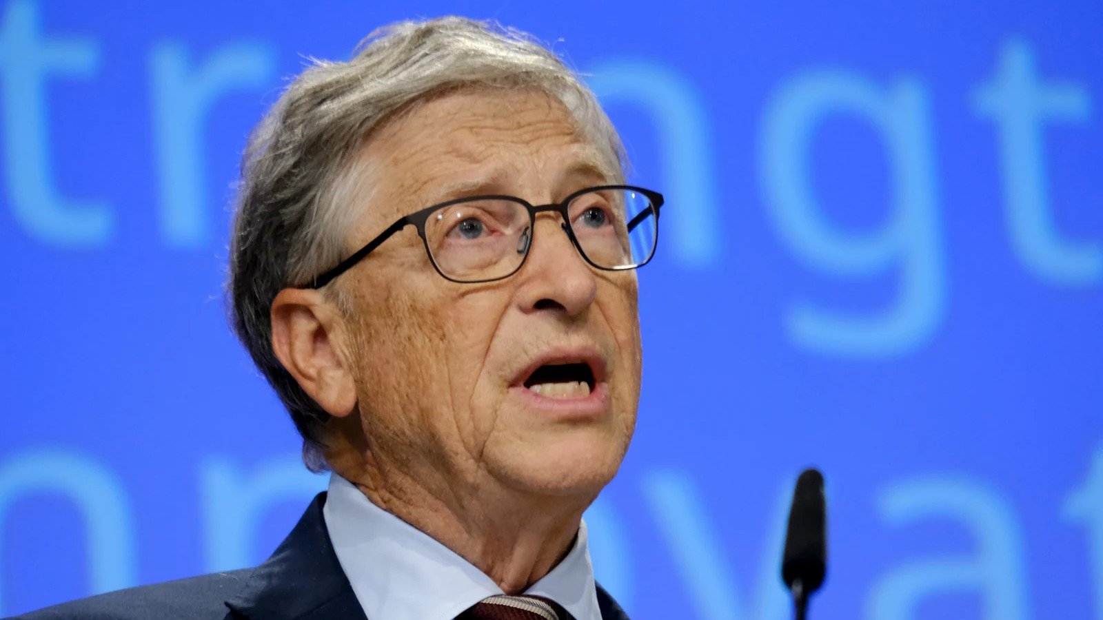Bill Gates essaie de sensibiliser la planète aux risques de l’IA, mais sera-t-il entendu ? ©Alexandros Michailidis x Shutterstock