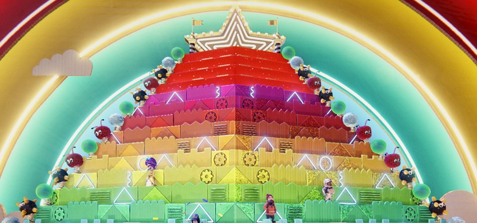 La montée vers l’étoile symbolise les évaluations finales de chaque partie. Sony Interactive Entertainment mise ici sur une mise en scène vidéo colorée pour valoriser la progression. - © Knowledge is Power