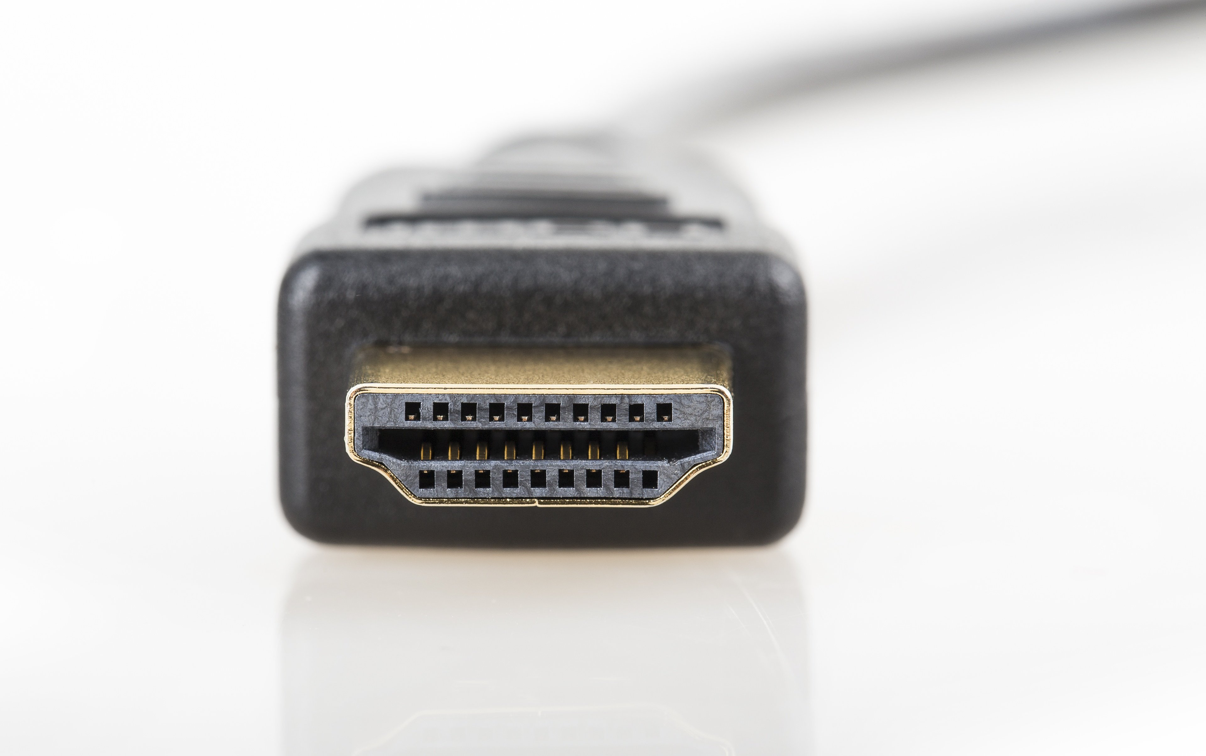 Bientôt la fin des câbles HDMI ? ©Dmitrij Skorobogatov / Shutterstock