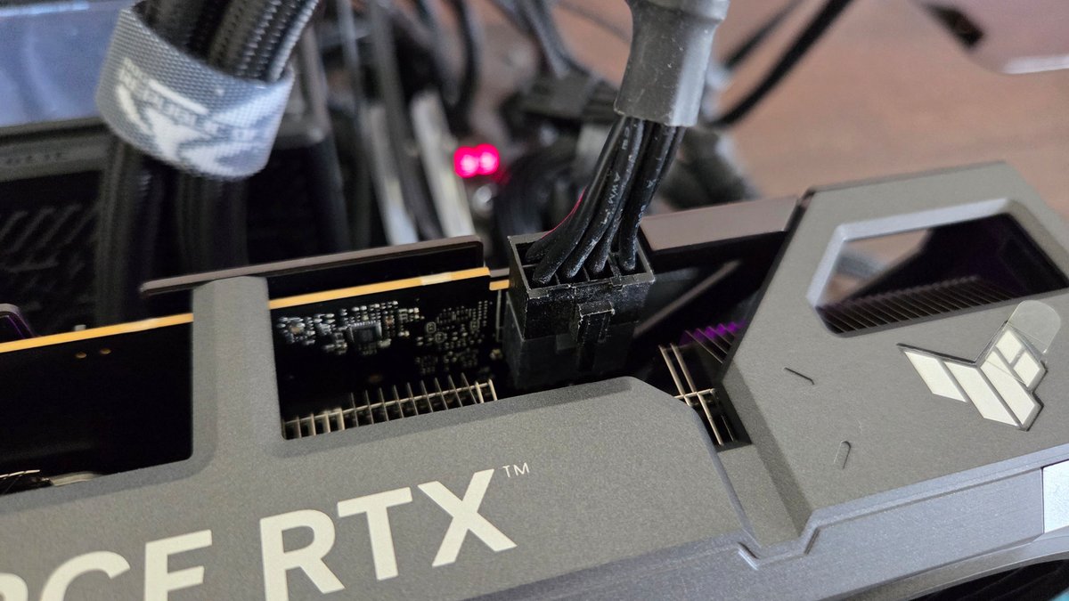 ASUS TUF Gaming GeForce RTX 5060 OC