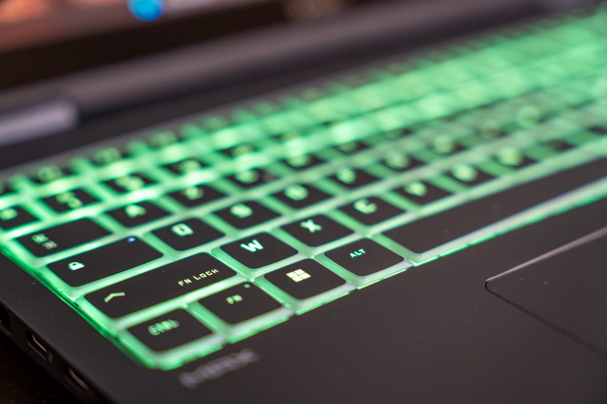 HP OMEN Max 16