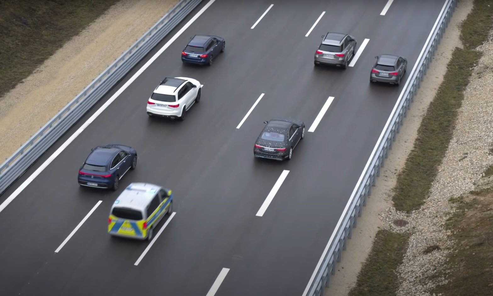 Le Drive Pilot devrait pouvoir détecter les véhicules d'urgence et les laisser passer © Mercedes