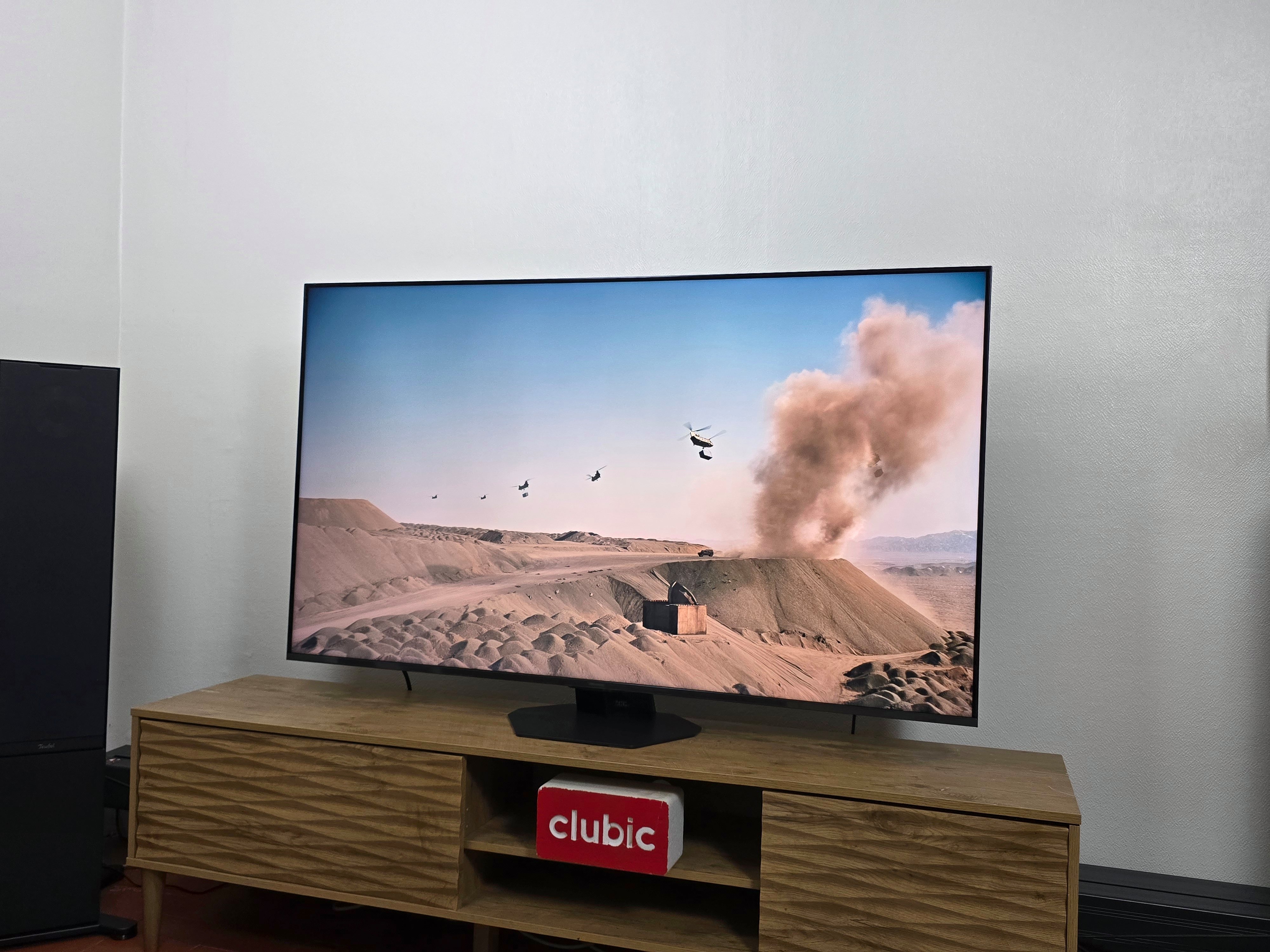 L'Hisense U8Q marque une belle montée en puissance pour le constructeur. © Matthieu Legouge