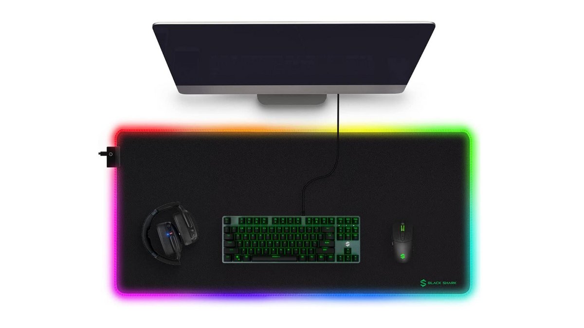 Un grand tapis de souris RGB à très bon prix chez Amazon.