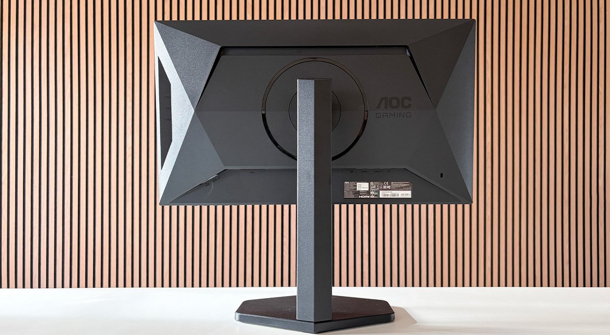 Le dos de l'écran est très sobre. ©Charles Gouin-Peyrot pour Clubic