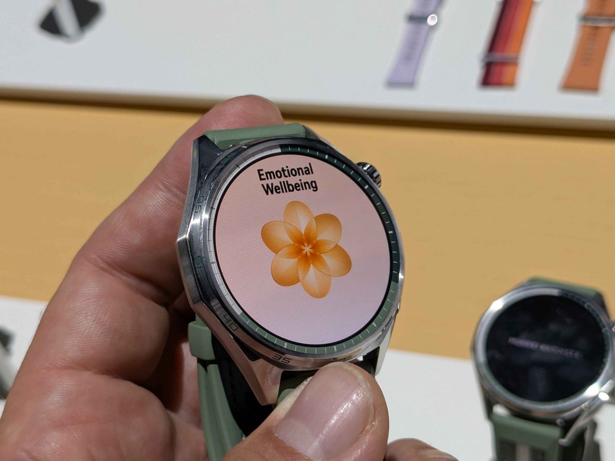 La Huawei GT 6 Pro vient marcher sur les plates bandes de Garmin ©Nicolas Guyot pour Clubic