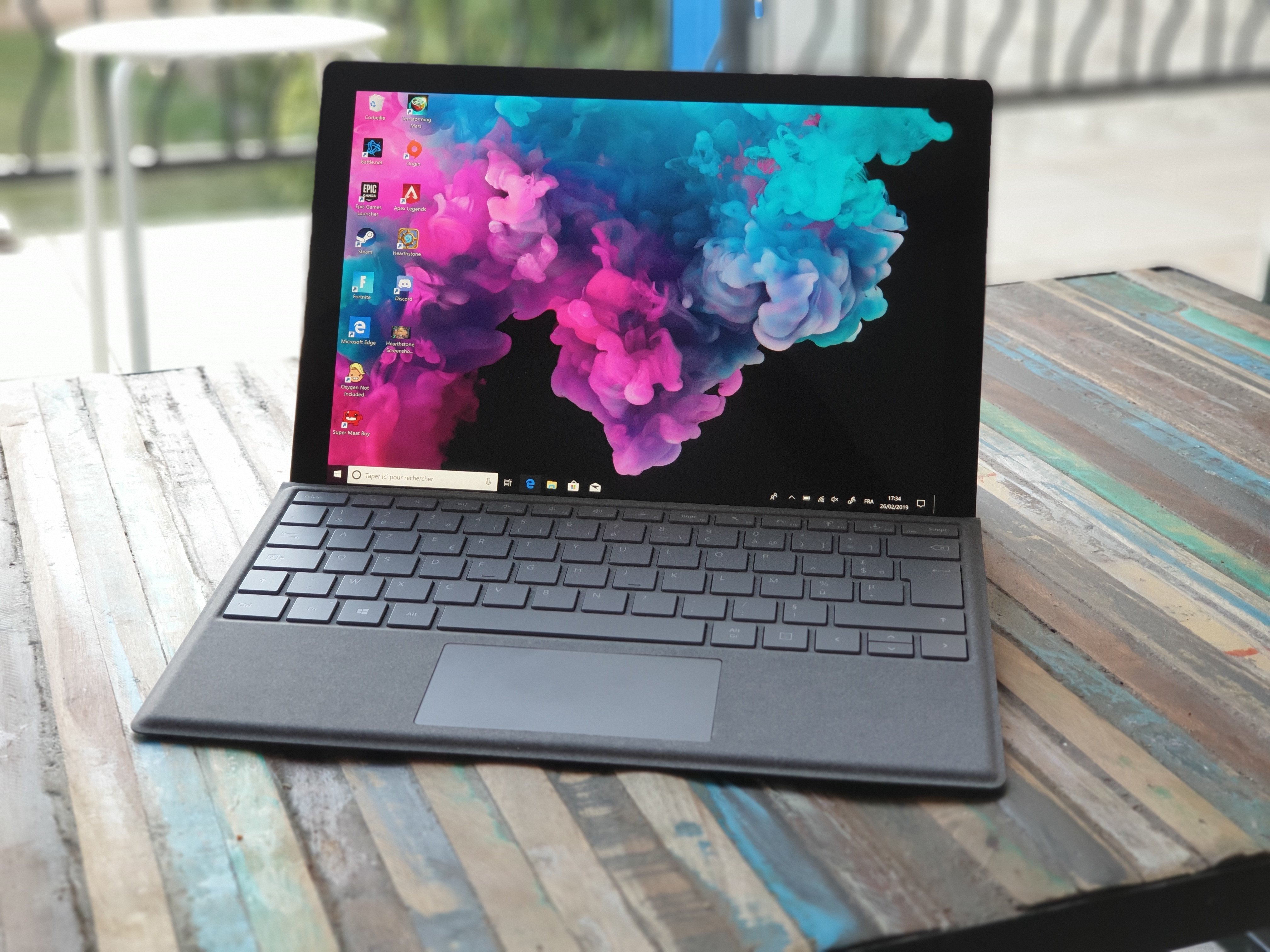 Ici la Surface Pro 6, qui profitait déjà d'un design inchangé par rapport à sa prédécesseure // © Dimitri Charitsis pour Clubic